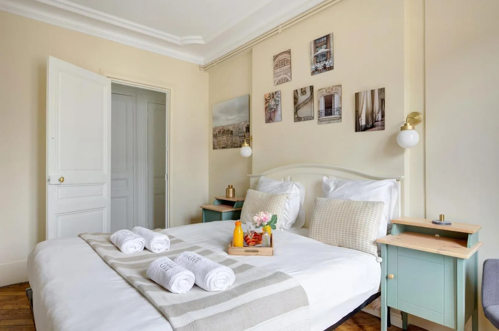 La Plume Suite A Haven Of Peace In Montorgueil Paris France