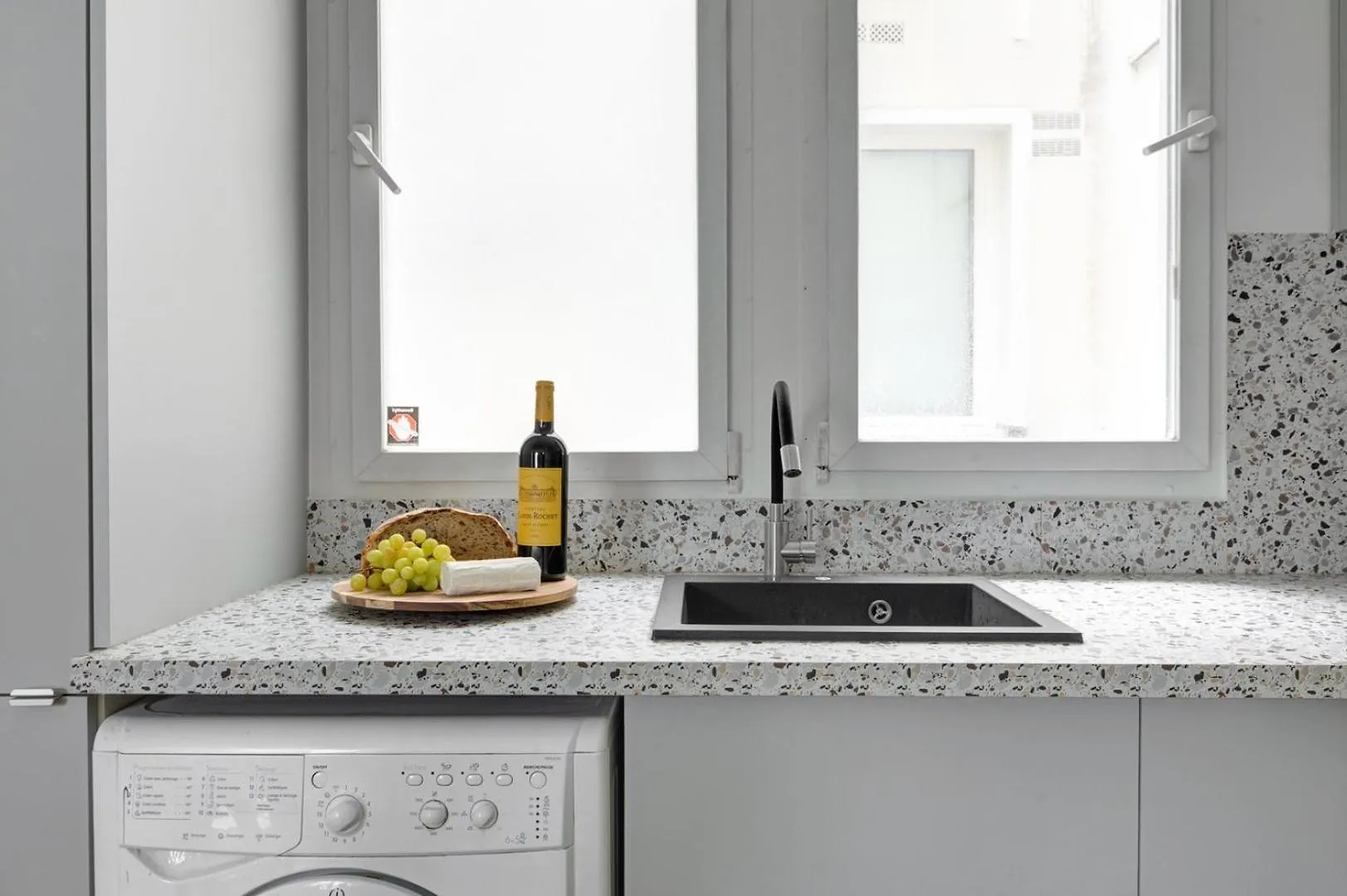 La Plume Suite A Haven Of Peace In Montorgueil Париж Апартаменты