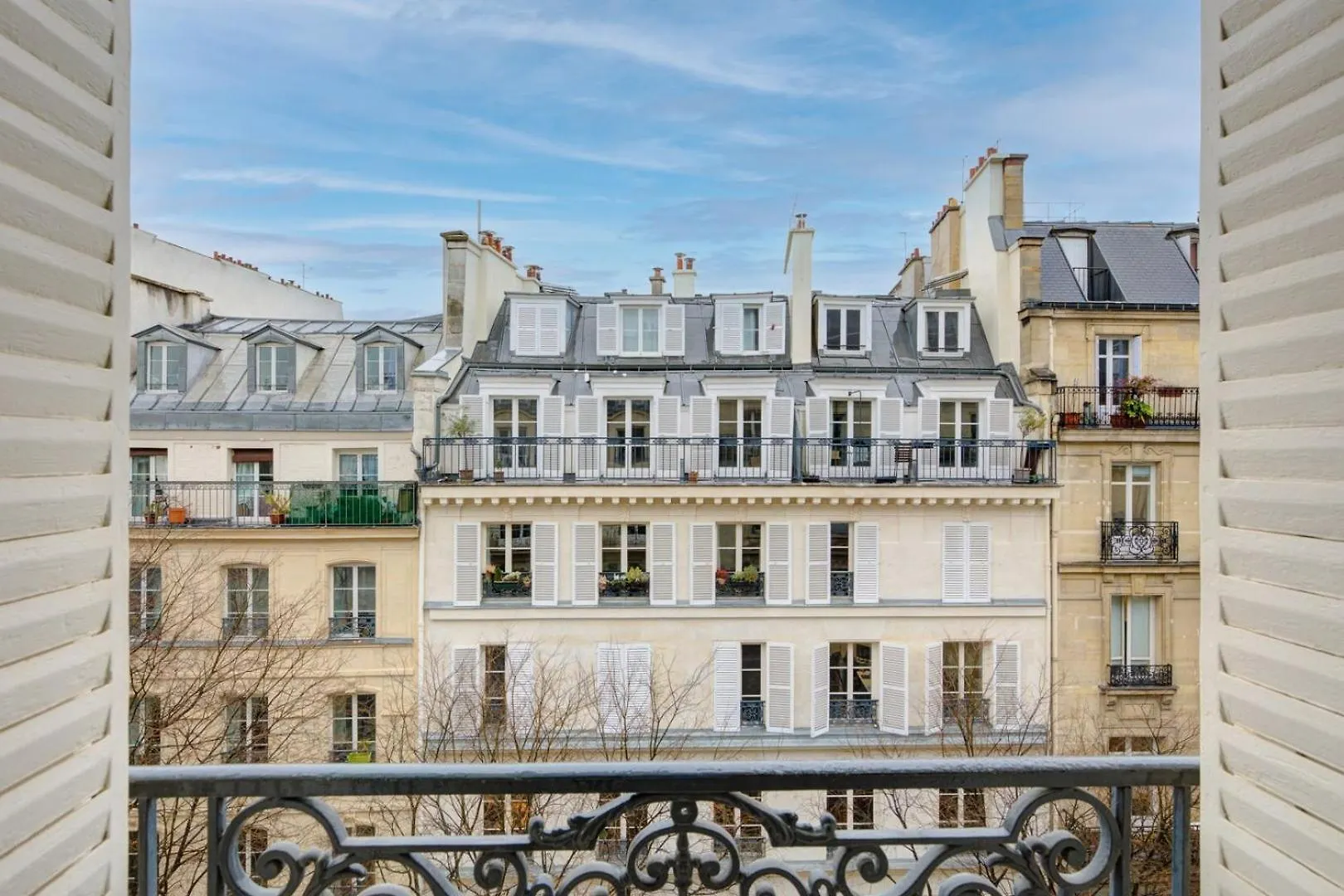 Апартаменты La Plume Suite A Haven Of Peace In Montorgueil Париж